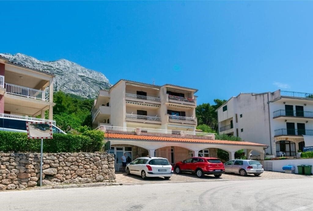 Готель App Nada Brela 3*