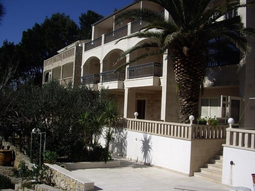 Фотографія Villa Petra 3*