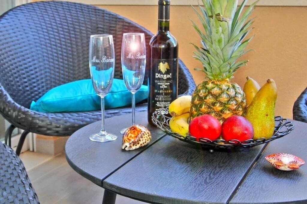 Готель Bacan Family Apartments 3*