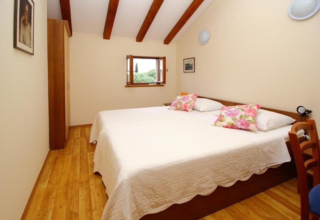 Фото Apartments Dub 3*