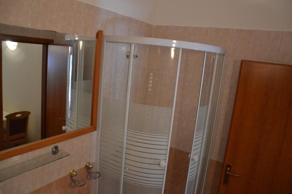 Фотография Apartments Dub 3*