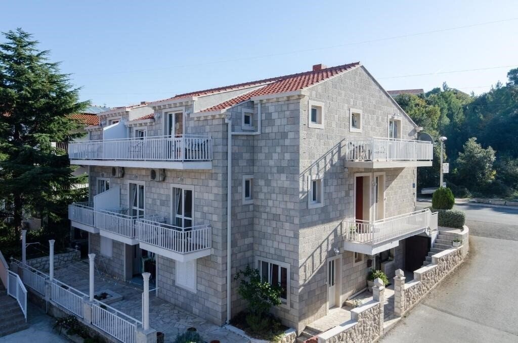 Готель Apartments Senjo 3*