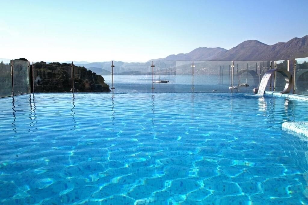 Фото Cavtat 4*