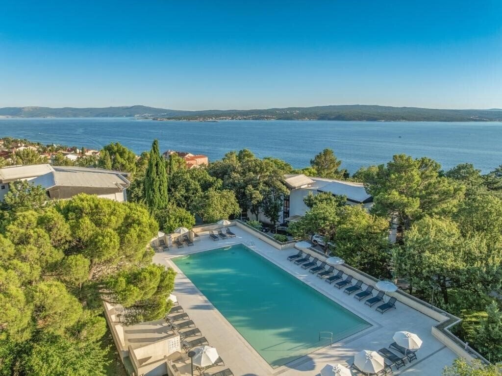 Изображение Ad Turres Paviljoni 2*