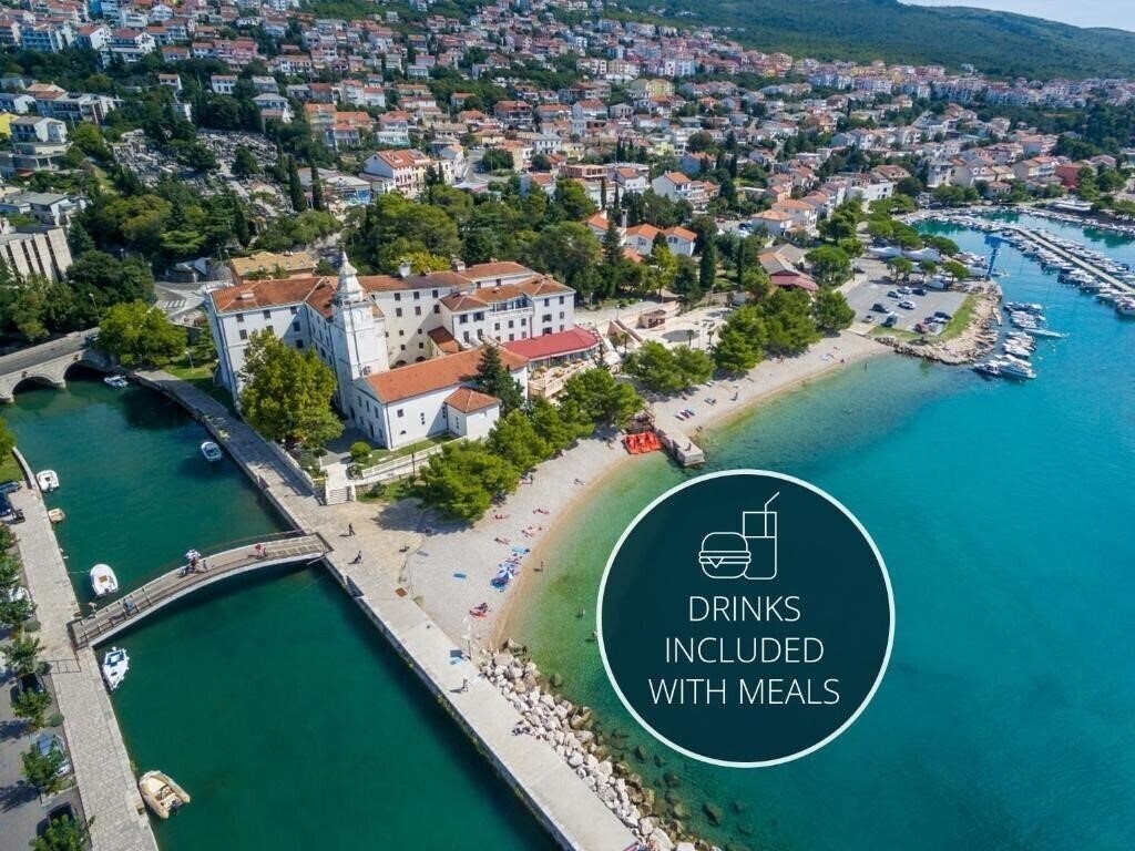 Готель Kastel 3*