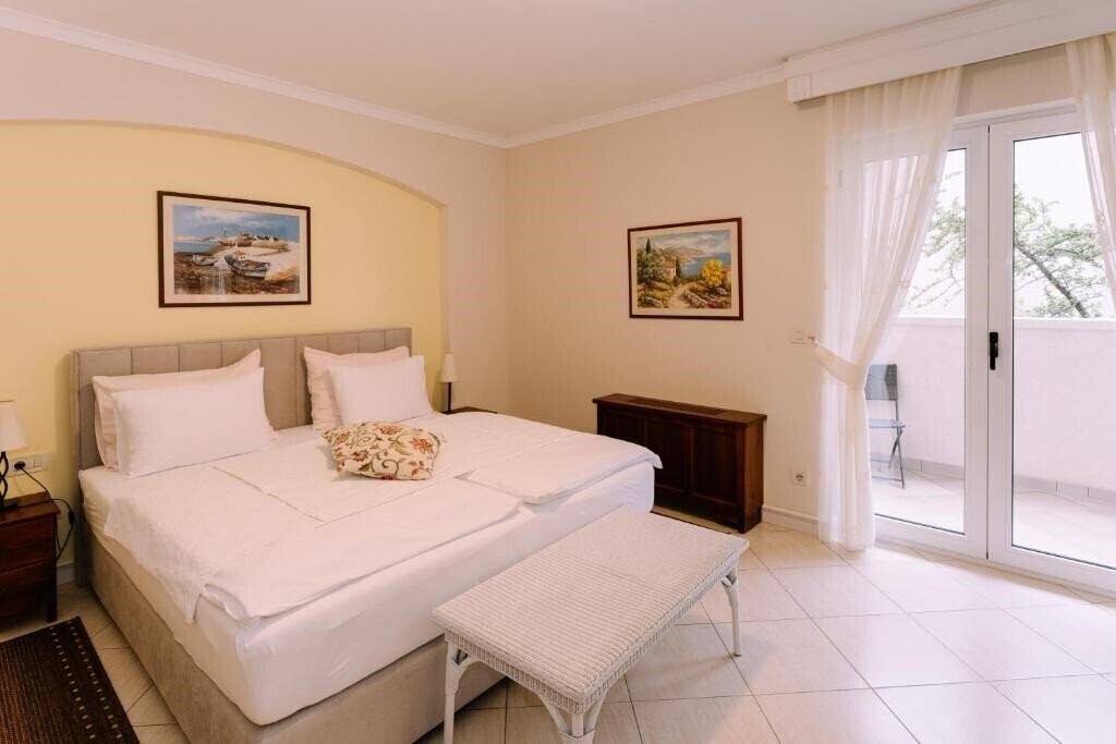 Изображение Abalon Hotel & Apartments 4*