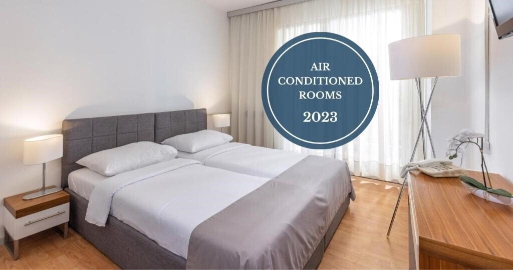 Отель Zagreb Crikvenica 2*