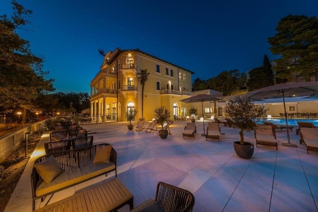 Картинка Esplanade 3*