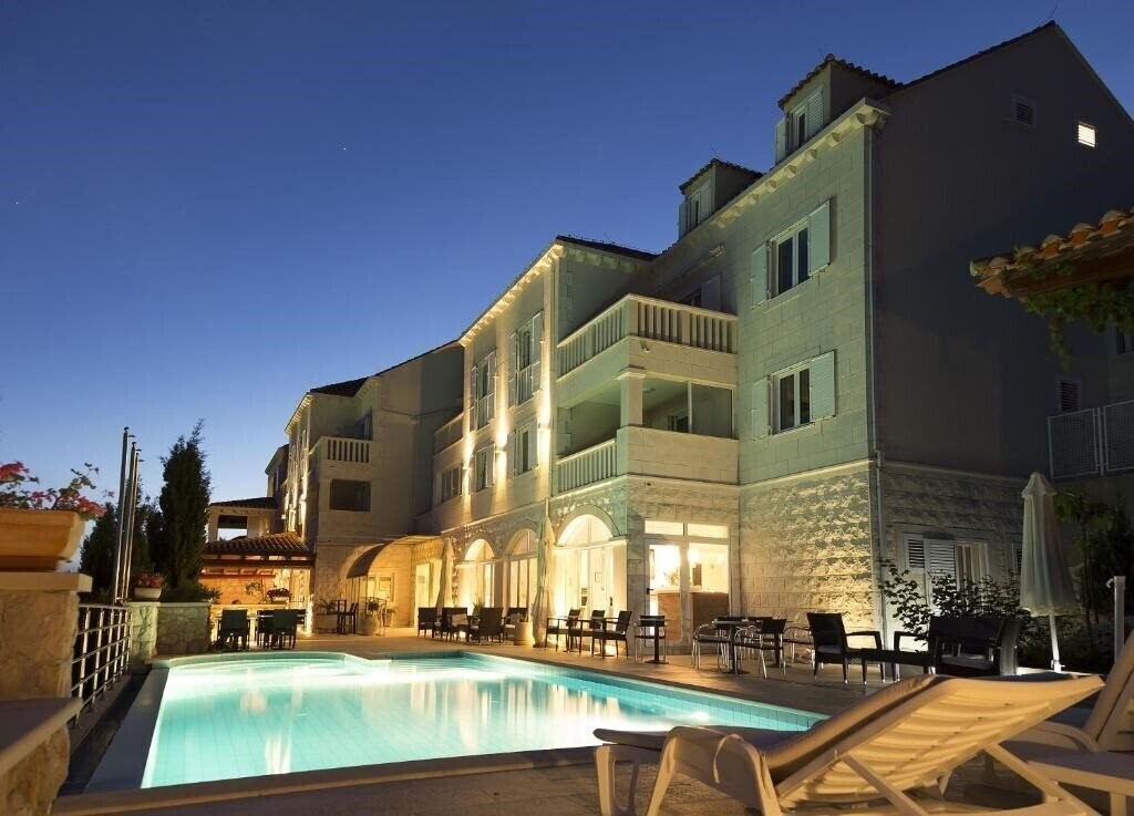 Отель Bozica Hotel 4*