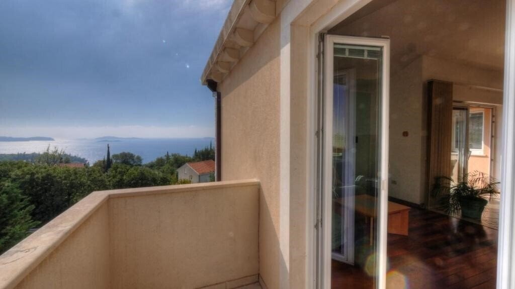 Отель Apartments Villa Molina 4*