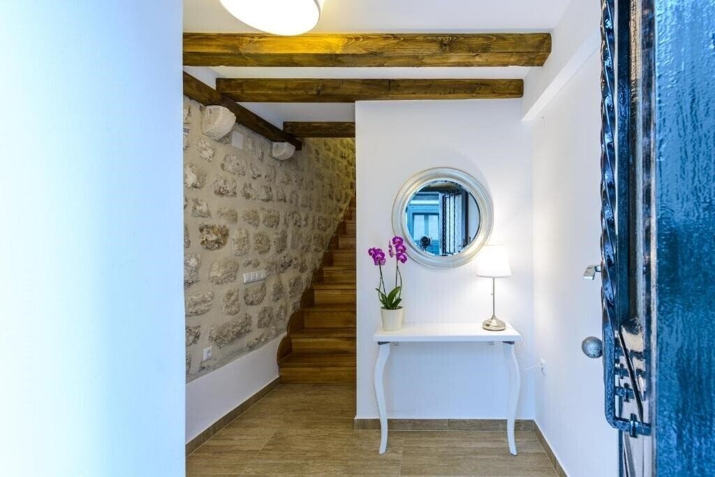 Готель Alberto Apartment 4*