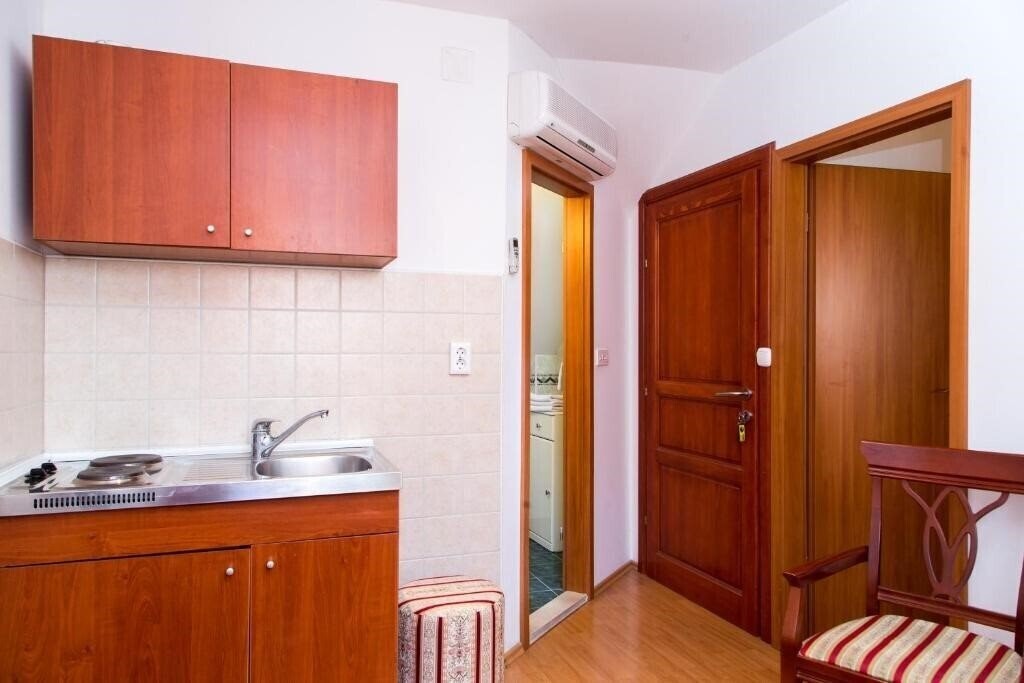 Фото Apartments Lepur 3*