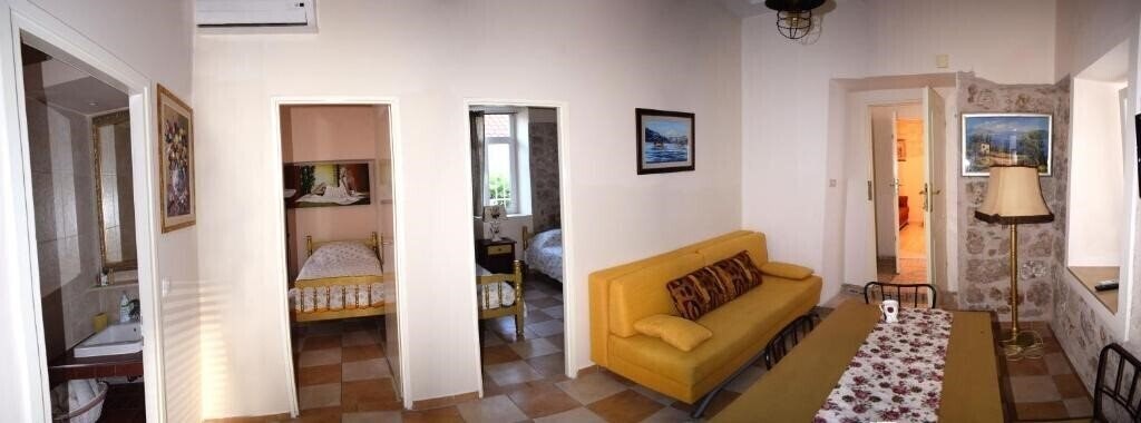 Фото Apartments Mia 3*