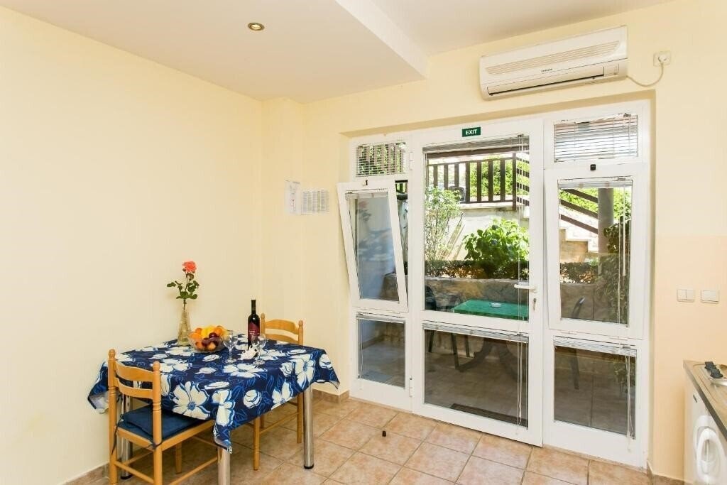 Фото Apartments Radic 3*