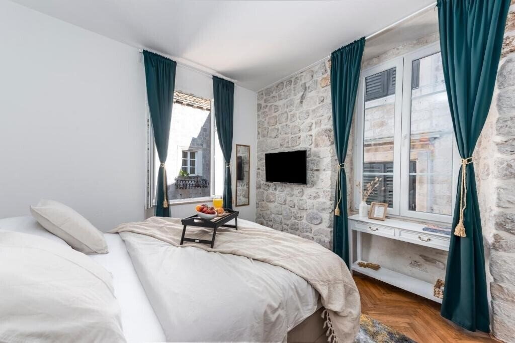 Фото Rooms Eden Old Town 3*