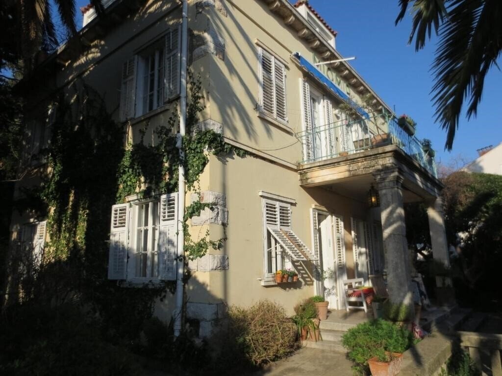 Отель Villa Miomir 3*
