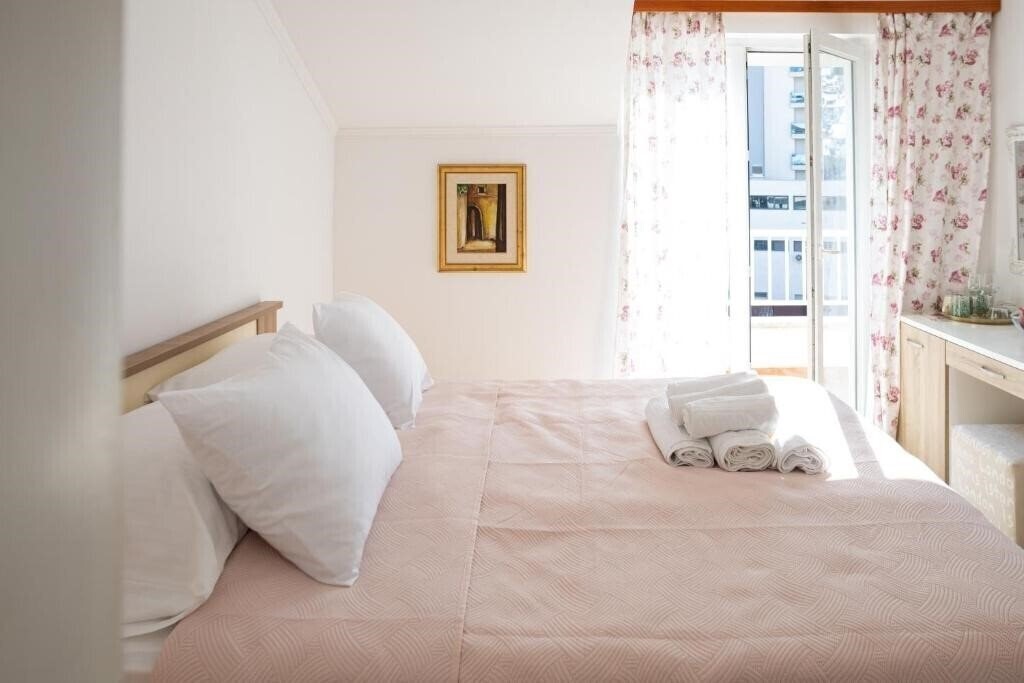 Отель Villa Ruza 3*
