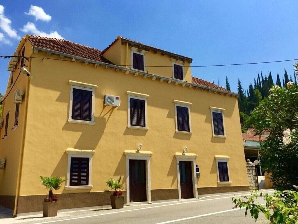 Картинка Rooms Mozara 3*