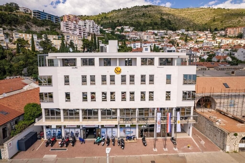 Отель Hostel Sol 2*