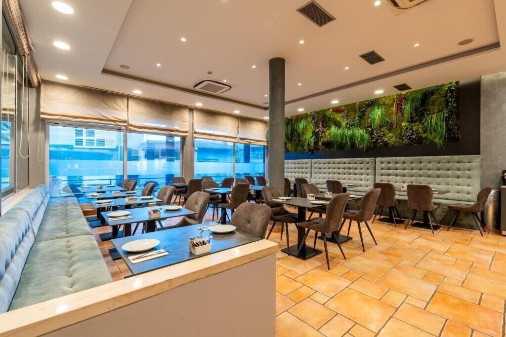 Картинка Berkeley Hotel 3*