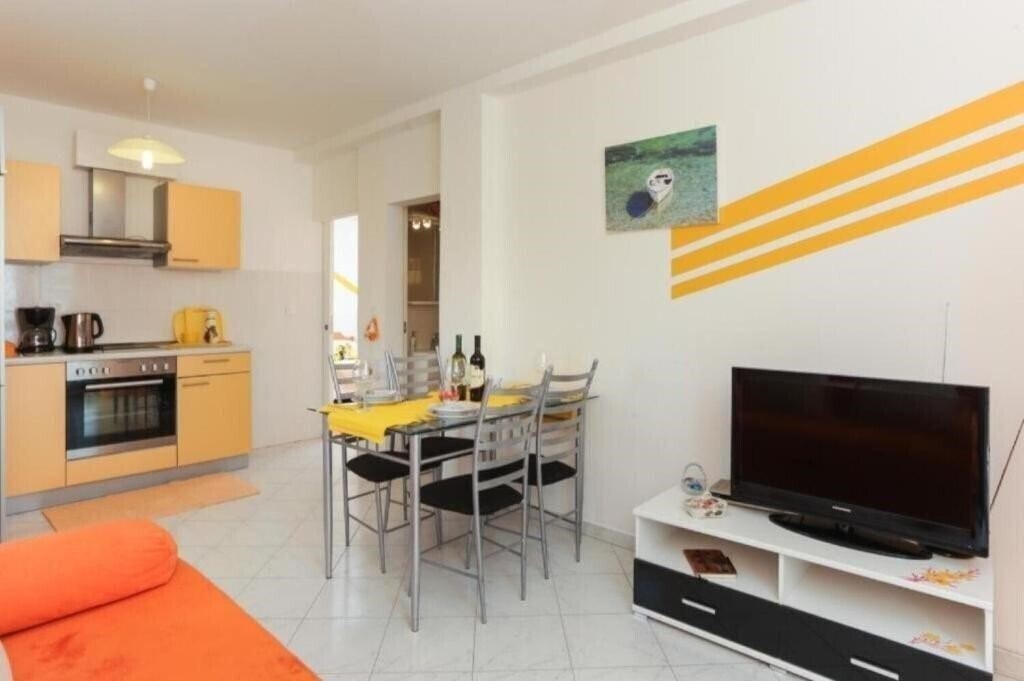 Фотографія Apartments Mira 3*
