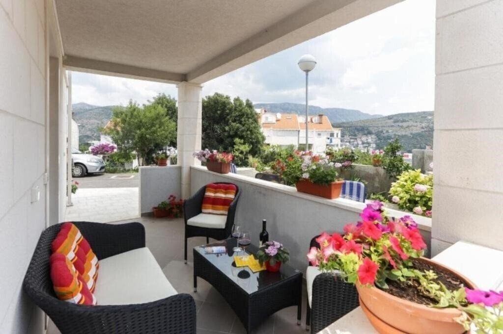 Картинка Apartments Mira 3*
