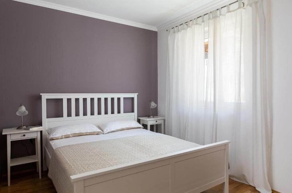 Фото Apartments Silvija 3*