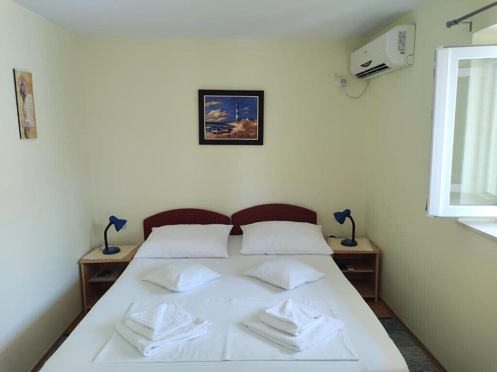 Готель Anna Guesthouse 2*