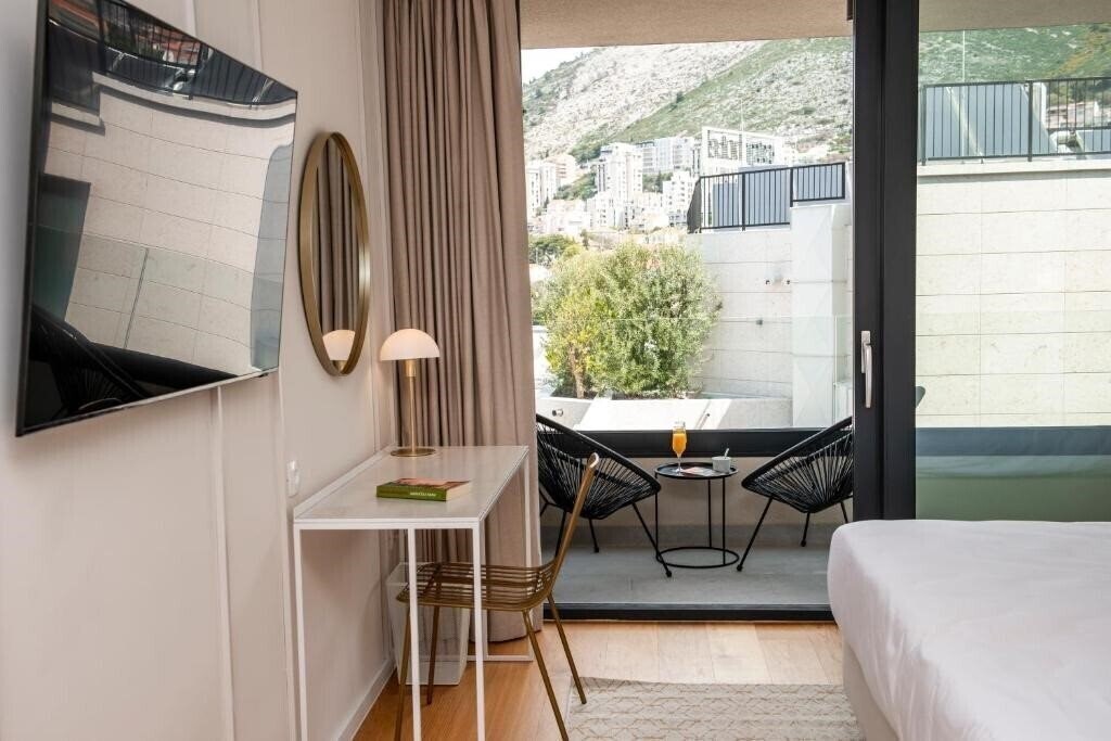 Фото City Residences 4*