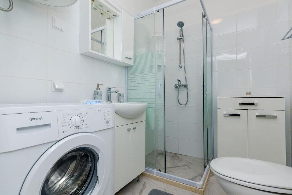Фотографія Apartments & Rooms Nenada 3*