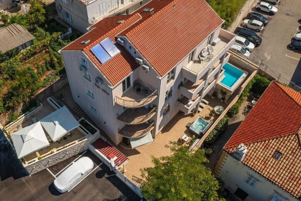 Картинка Apartments Aura 4*