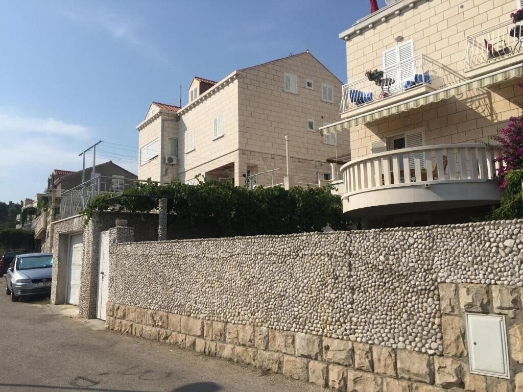 Готель Apartments Dubcic 3*