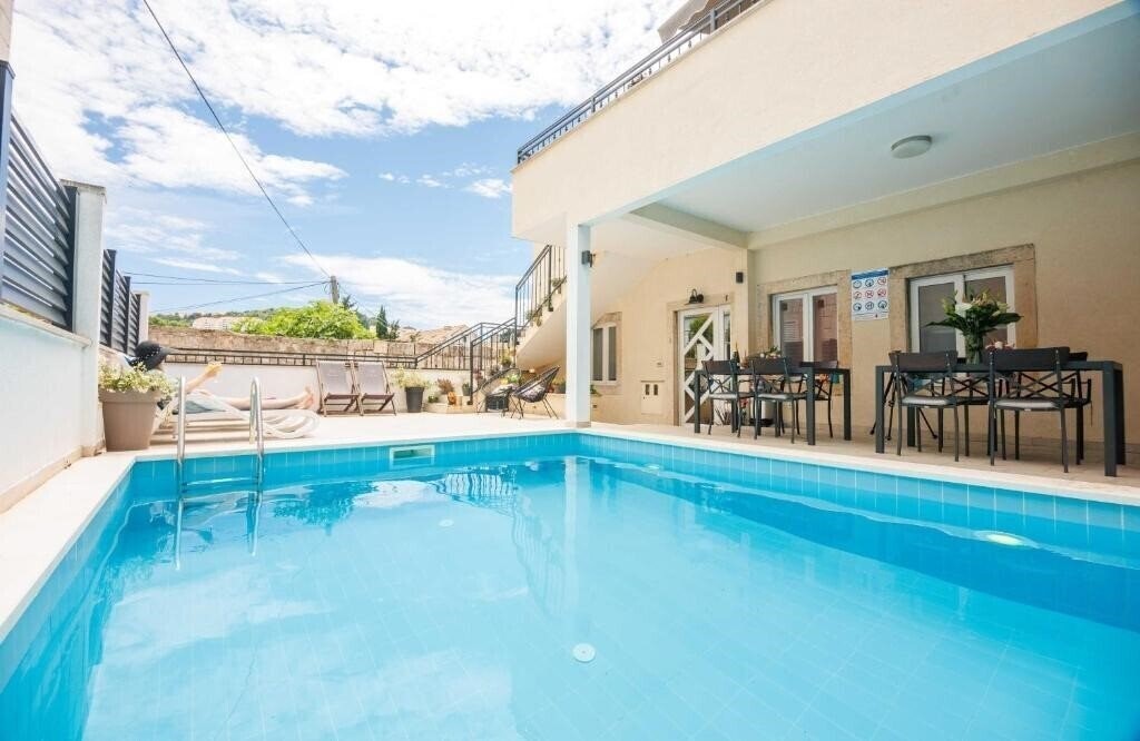 Готель Apartments Gabrieri 3*