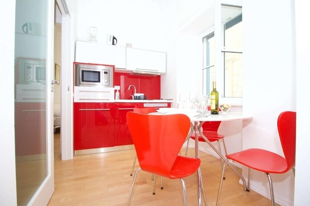 Изображение Miro Studio Apartments 4*