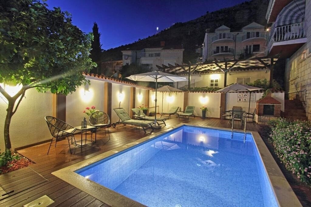 Фото Villa Gloria 3*