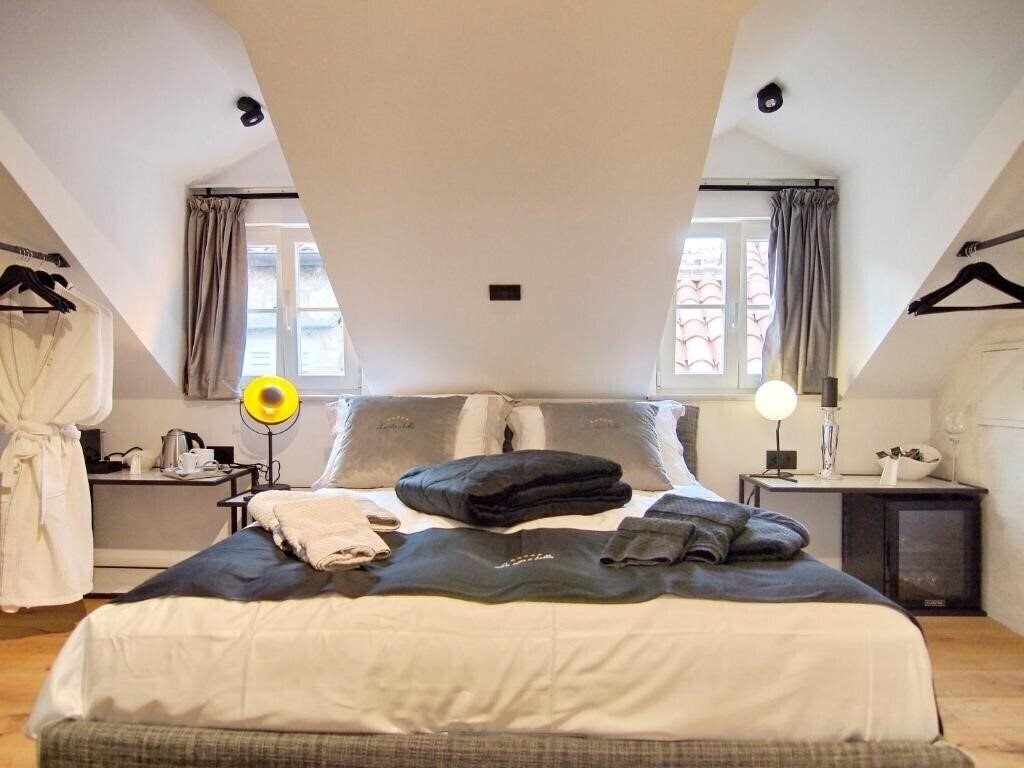 Картинка La Vita e Bella III 4*