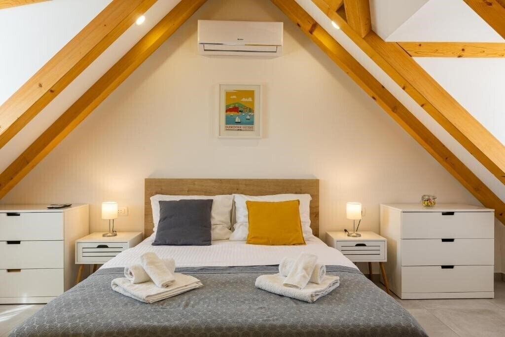 Отель Sun Volantina 4*