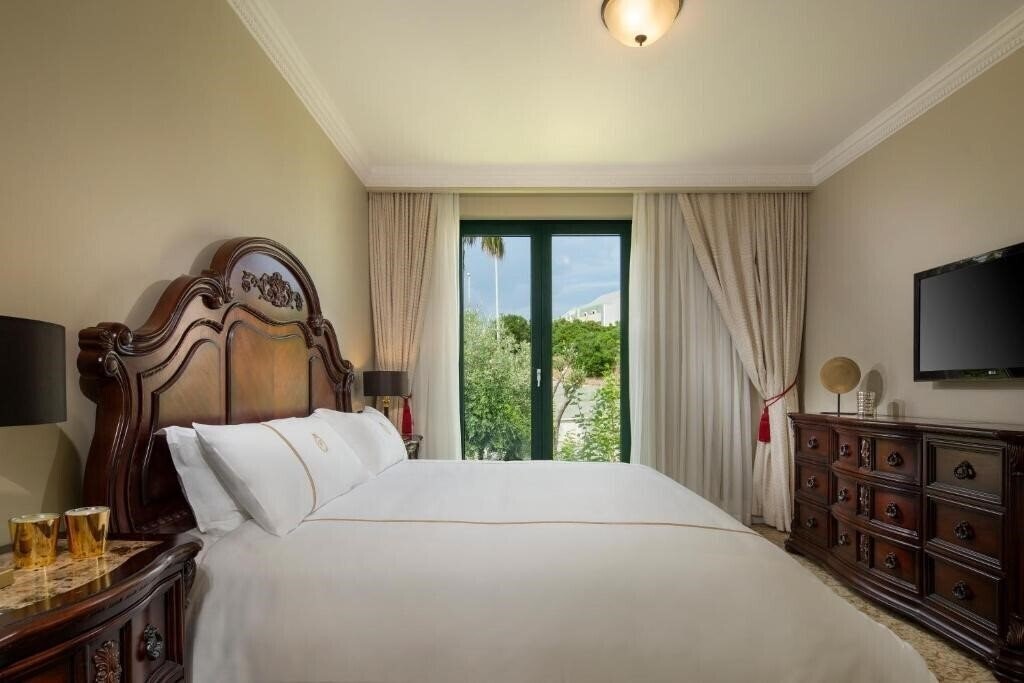 Картинка Royal Princess Hotel 5*