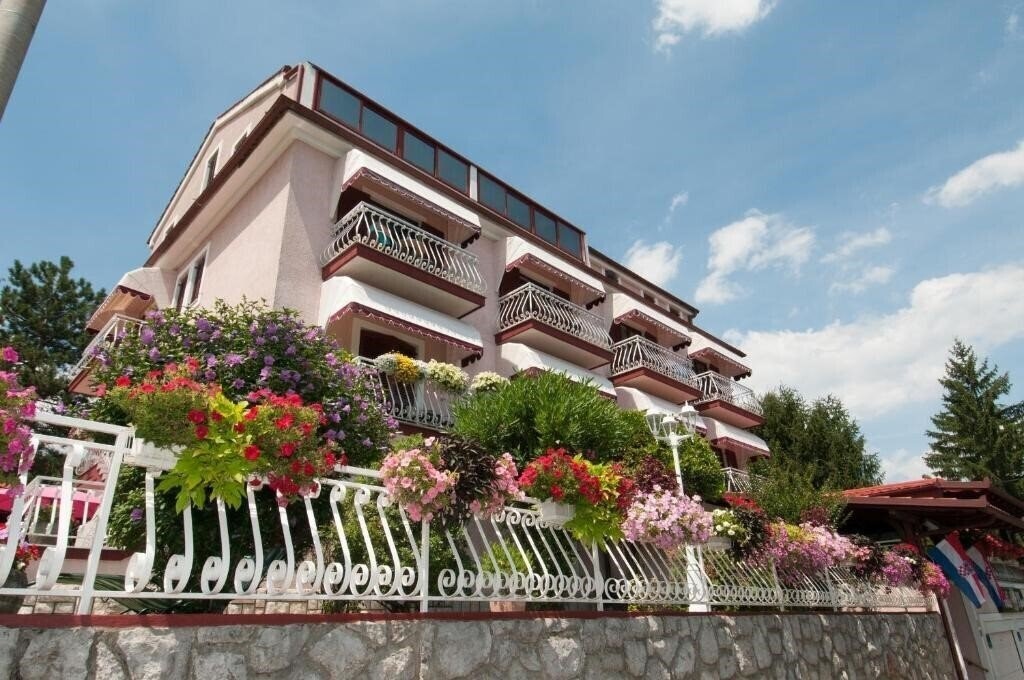 Фотография Bed & Breakfast Villa Klara 3*
