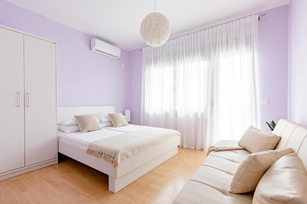 Готель Apartments Mara 3*