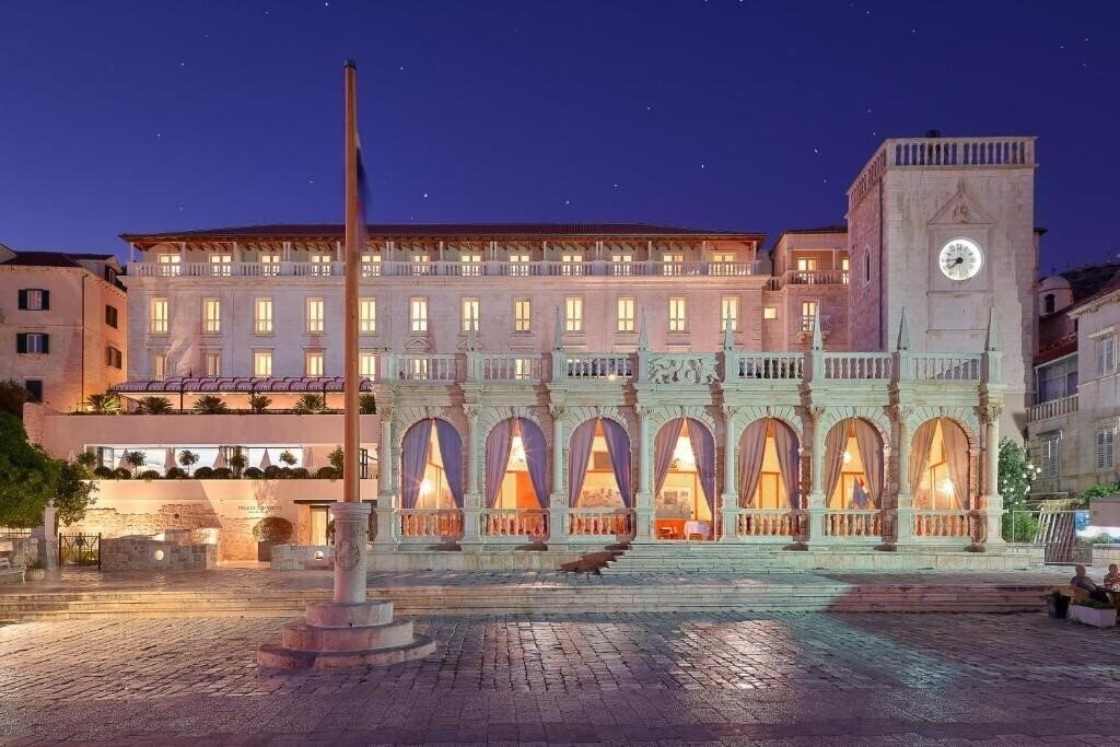 Готель Palace Elisabeth Hvar Hotel 5*