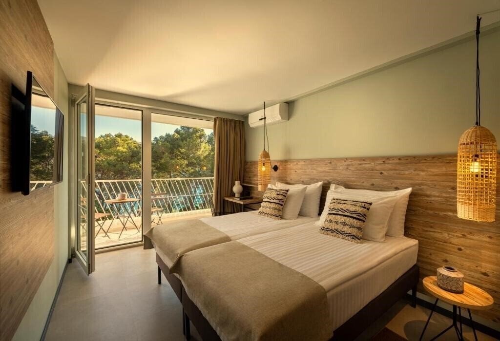 Зображення Hvar Places Hotel by Valamar 3*