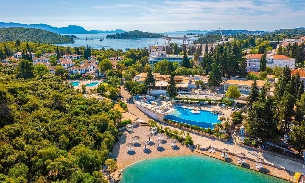 Отель Aminess Vival Port9 Resort 4*