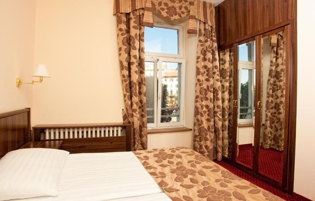 Зображення Continental 3*
