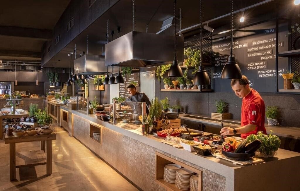 Фото Dalmacija Sunny Hotel By Valamar 3*