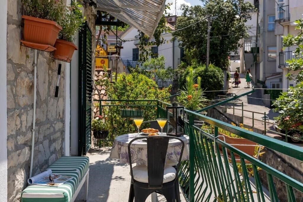 Отель House Kata Makarska 3*