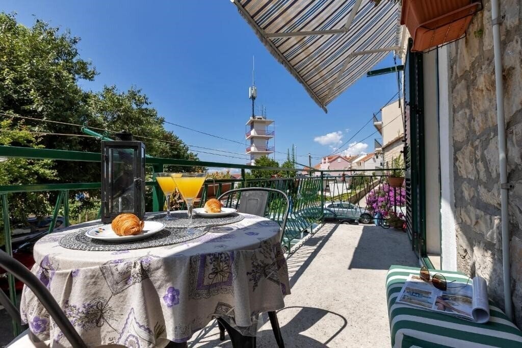 Фото House Kata Makarska 3*