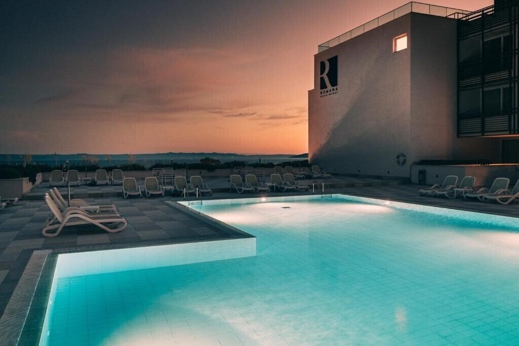 Фото Romana Beach Resort 4*