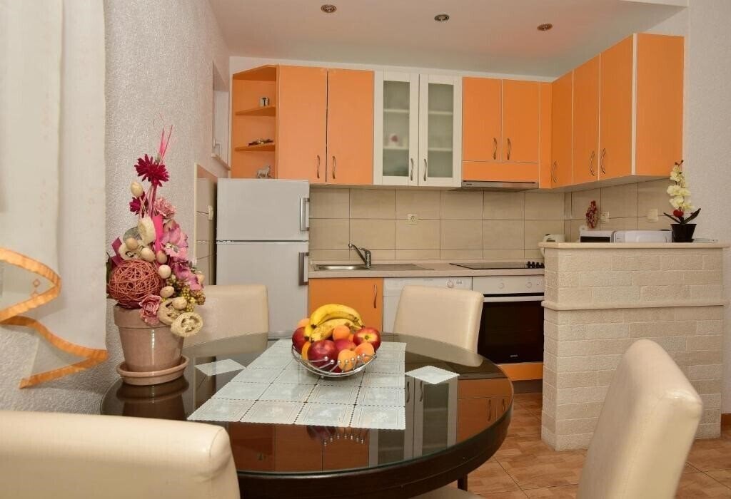 Отель Luetic Villa 3*