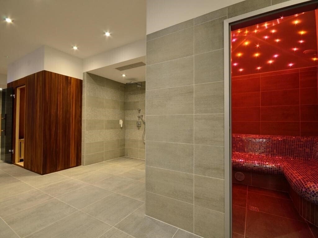 Фотографія Aparthotel Miramare 4*